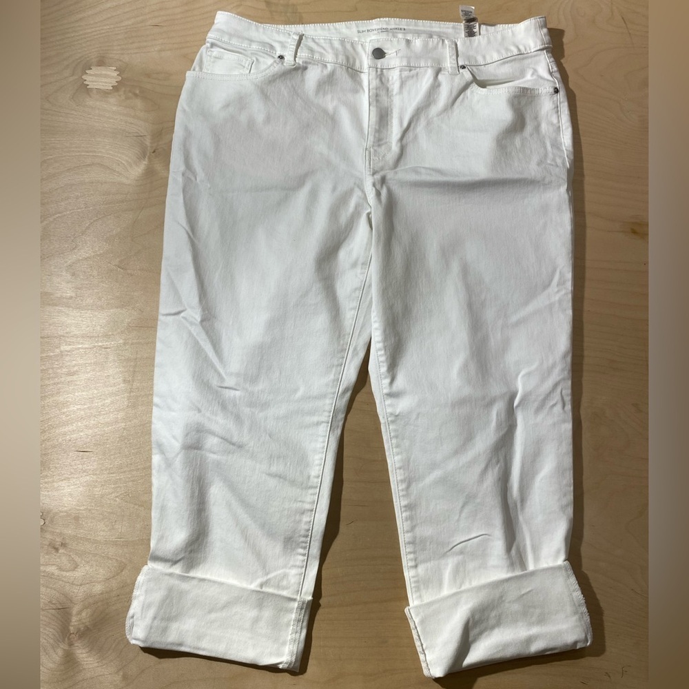 Chico’s Slim Boyfriend Ankle White Denim Jeans Size 3 (MZ) - Picture 3 of 7